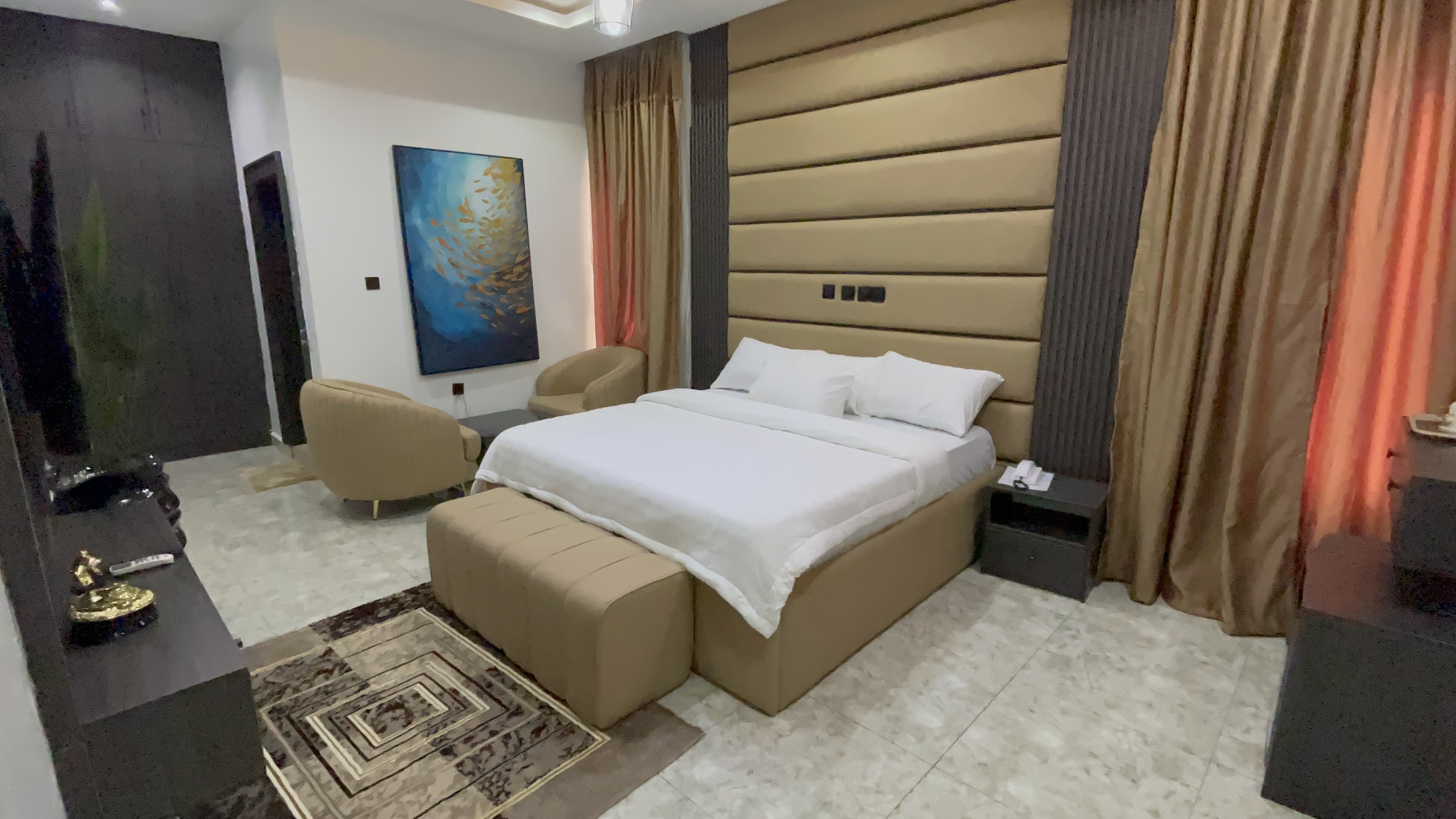 VIP Suite 2